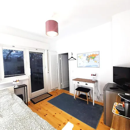 Central Private Cozy Room W Own Entrance, Spacious Bathroom, On-Site Parking